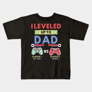 I leveled up to Dad 2023 Kids T-Shirt